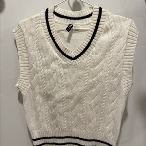 H&M Cream Cable Knit V-Neck Sleeveless Sweater Vest with Black Trim